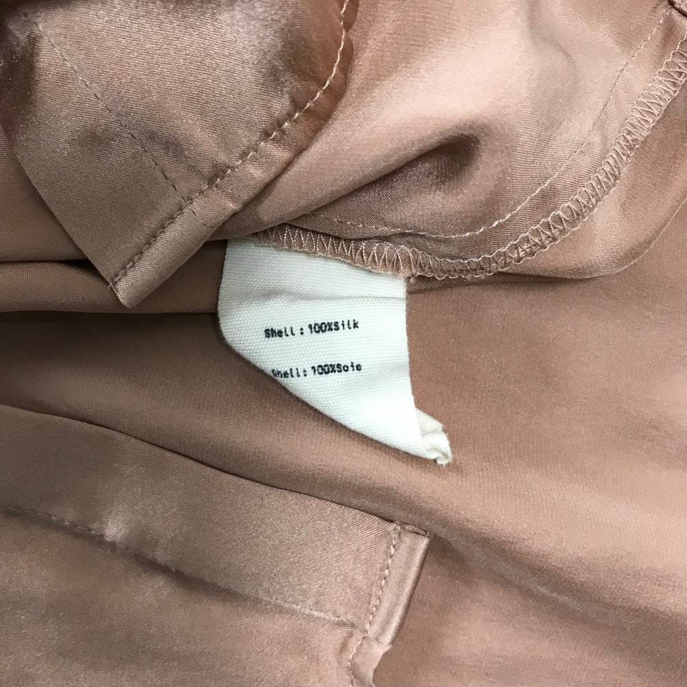 L'AGENCE Silk Blouse Dusty Rose Pink Split V-Neck Satin Top Size Medium - Picture 5 of 8